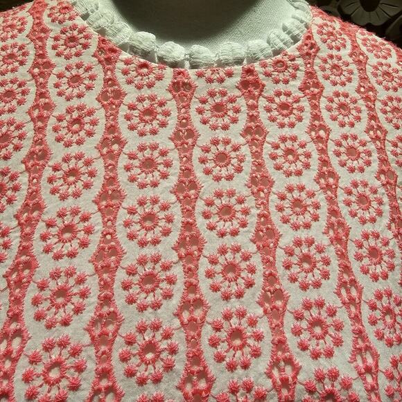 Lilly Pulitzer Size 00 1970's Inspired Jourdana Coral Starburst Eyelet Blouse - Picture 7 of 8